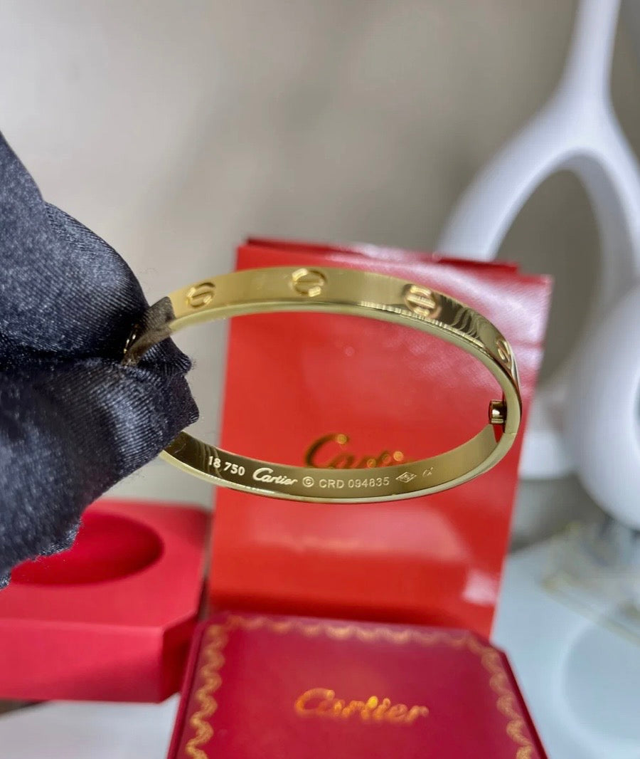 LOVE BRACELET