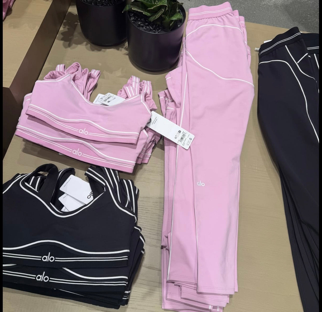 ALO 2 PIECE PANTS SET