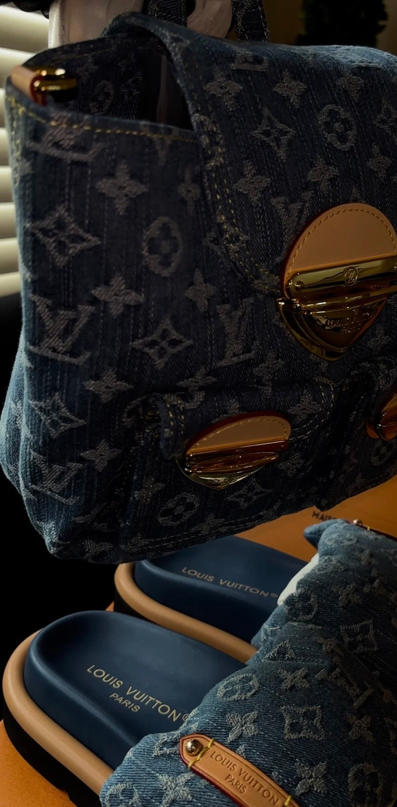 DENIM SLIDES & MINI BACKPACK